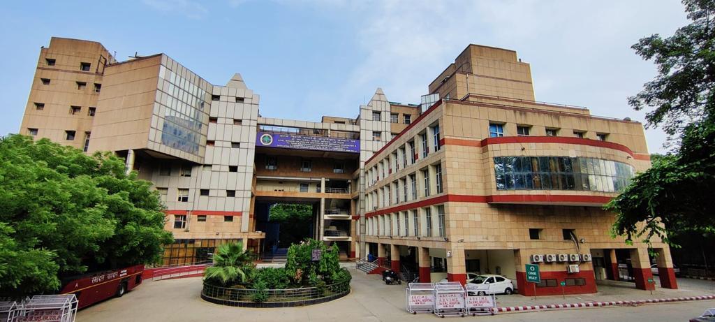 R.M.L. Hospital
