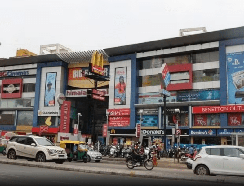 Himalaya Mall Ahmedabad Gujarat