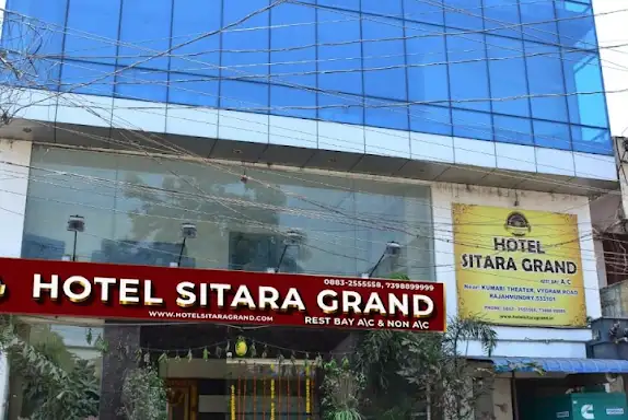 Hotel Sitara Grand